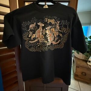 VTG BLACK ABORIGIANAL ART T--SHIRT SURVIVAL OF THE KANGAROOS